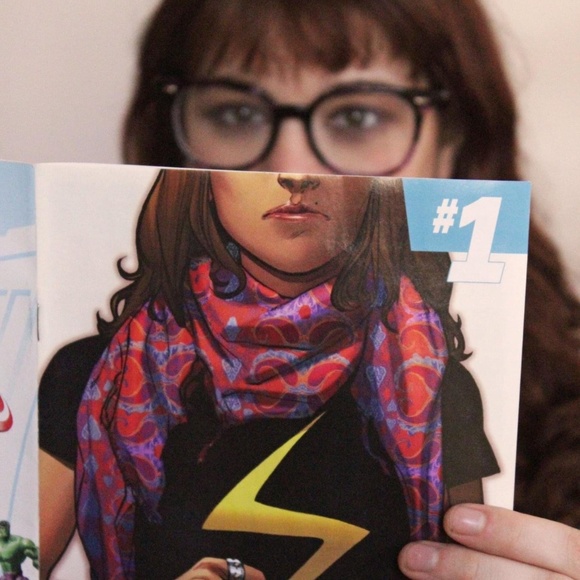 Meet your Posher, Stephanie - Picture 3 of 16